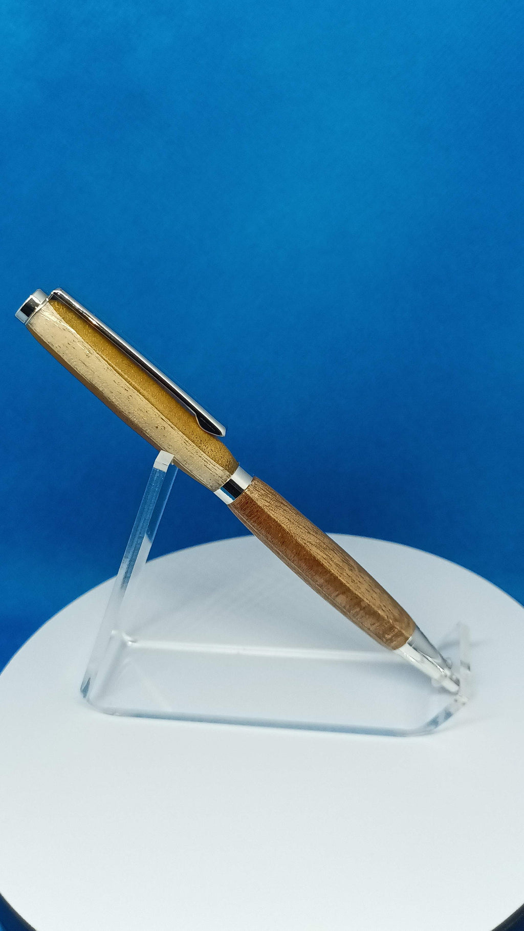 Twist Pen Yellow Heart, Hard Maple and Mohogany Mix