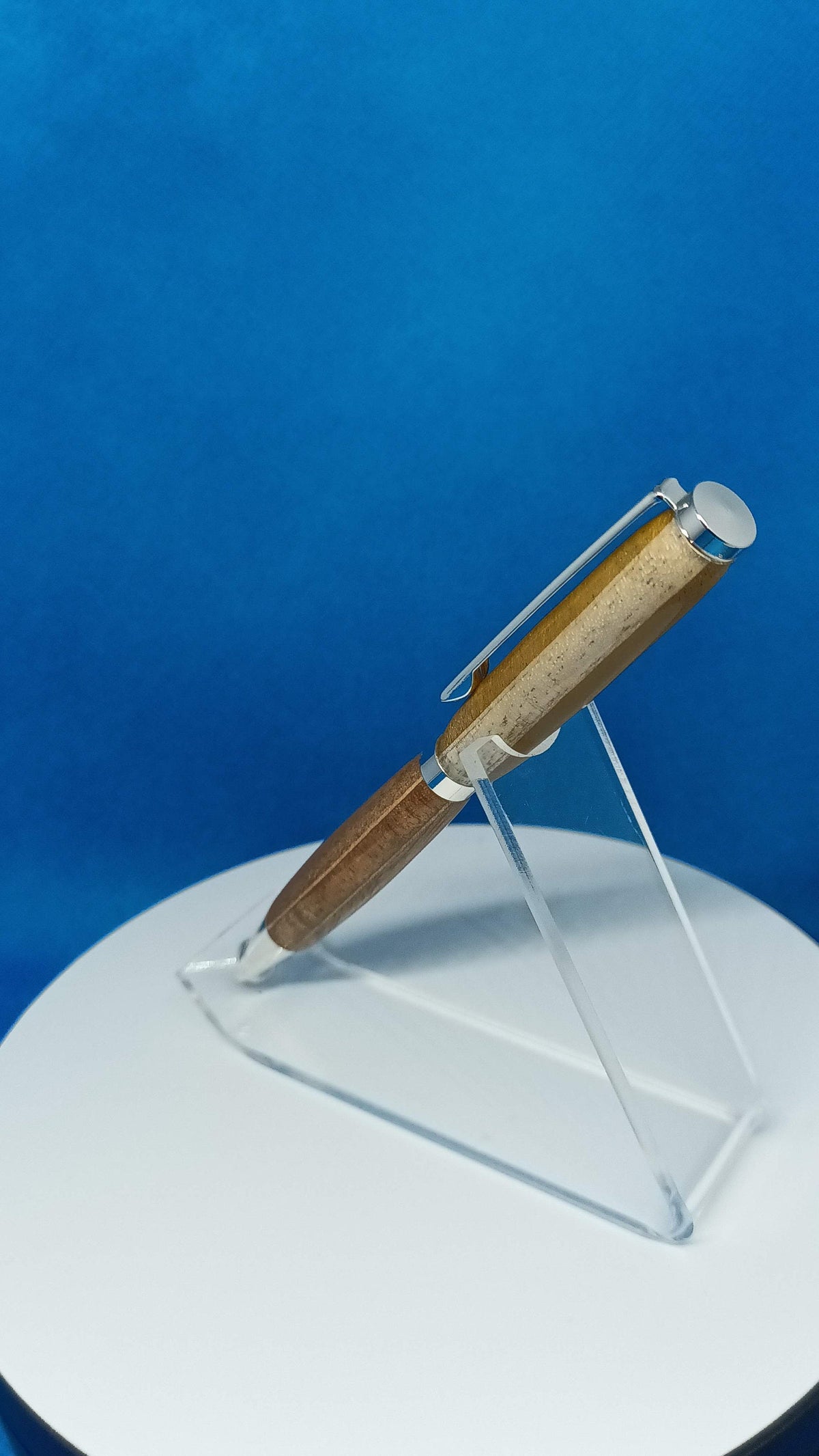 Twist Pen Yellow Heart, Hard Maple and Mohogany Mix