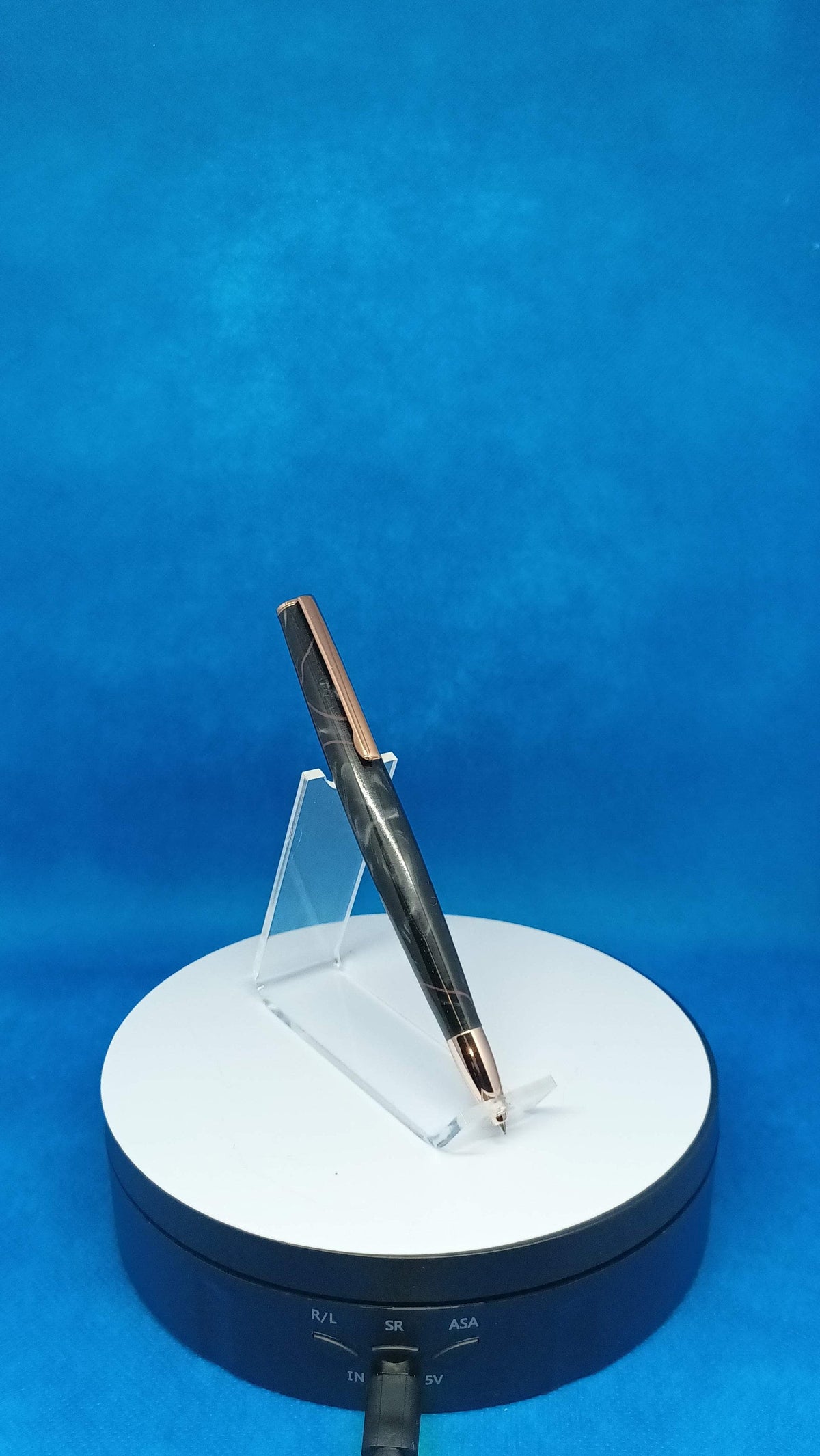 Acrylic Straight Twist Pen