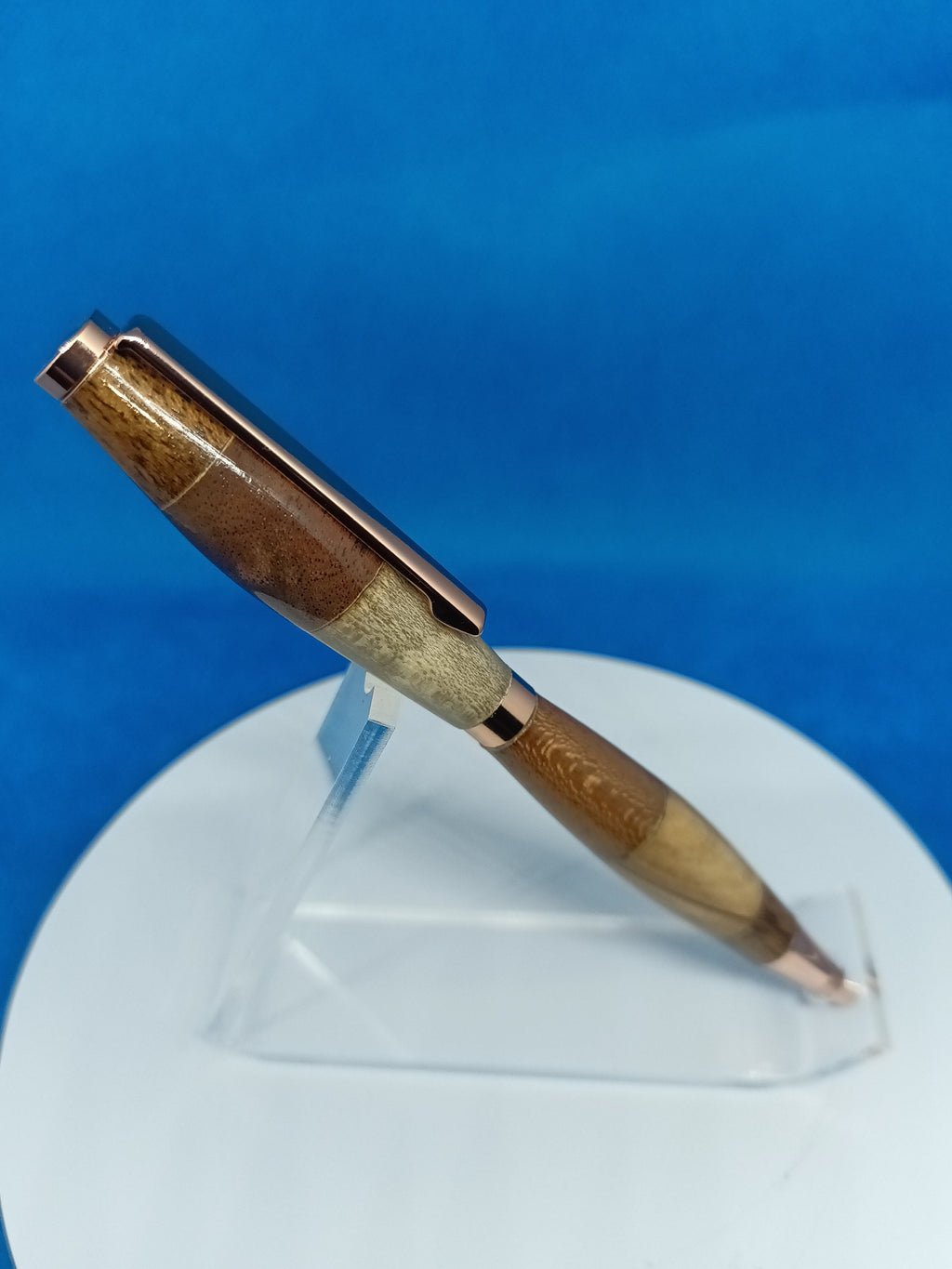 Hybrid Twist Pen Coconut Wood, Claro Walnut, Spalted Maple and bleached Purpleheart!