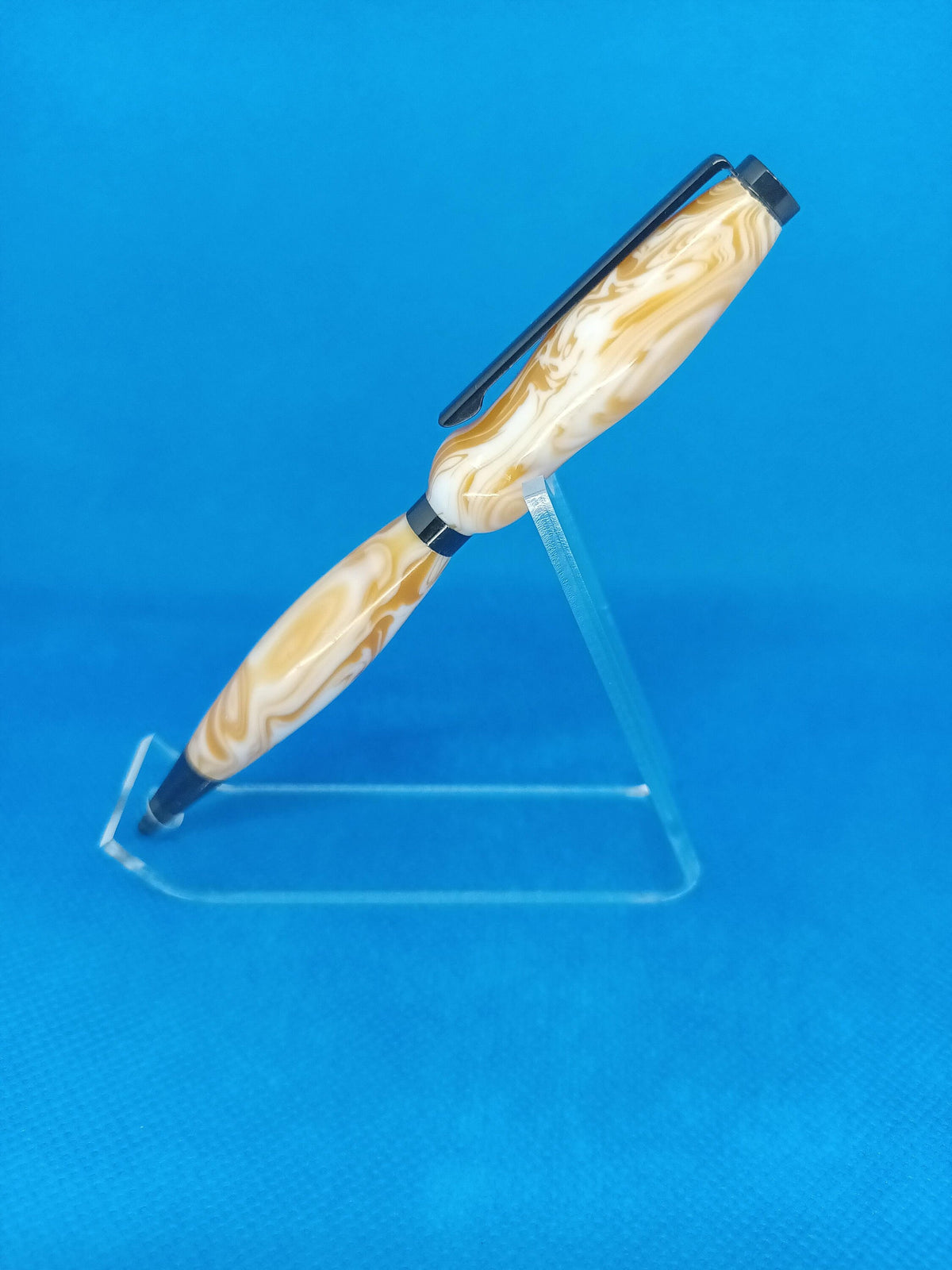 Twist Pen Acrylic Light tan to golden pattern