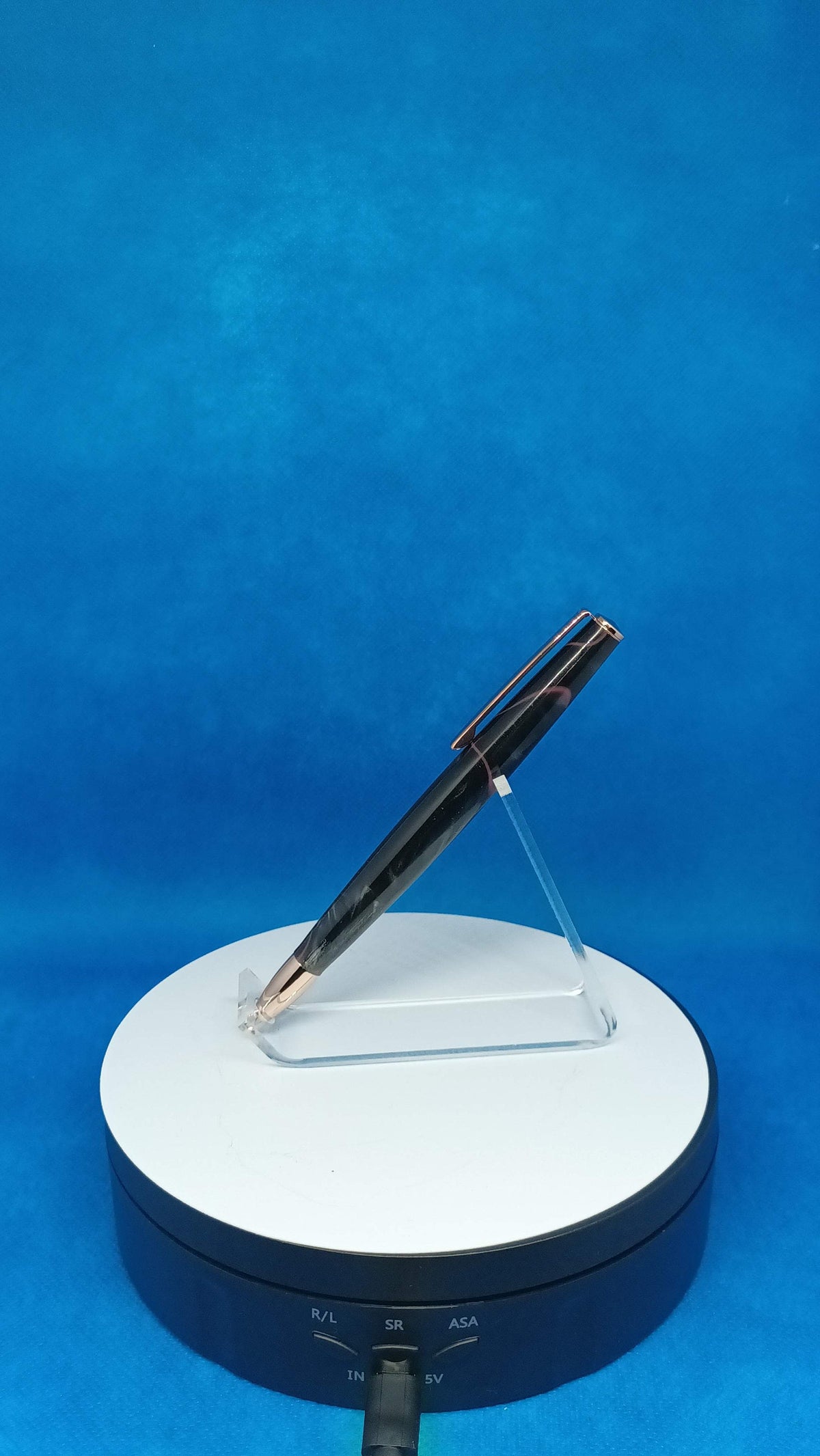 Acrylic Straight Twist Pen