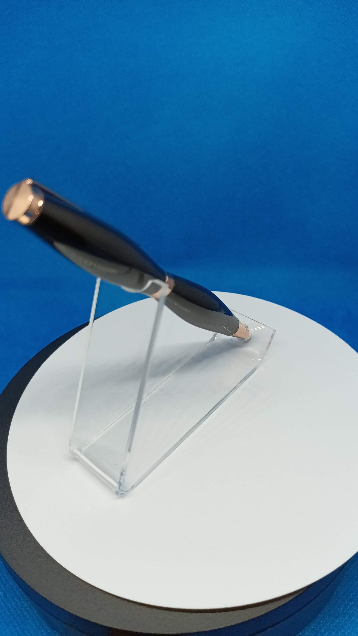 Twist Pen Acrylic Black with grey streaks