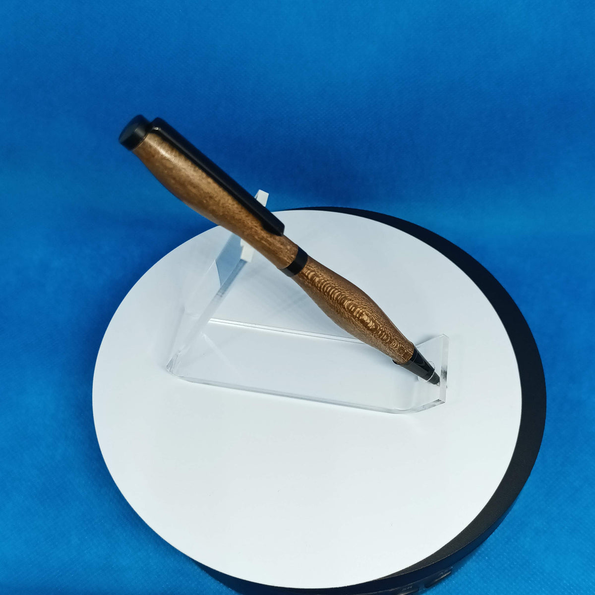 Hand-Turned Claro Walnut Twist Pen – Exotic Wood Rollerball Pen