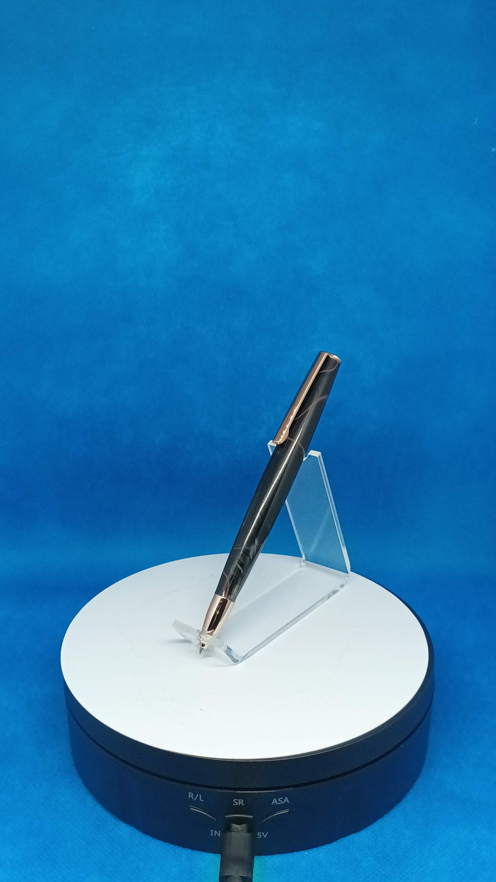 Acrylic Straight Twist Pen