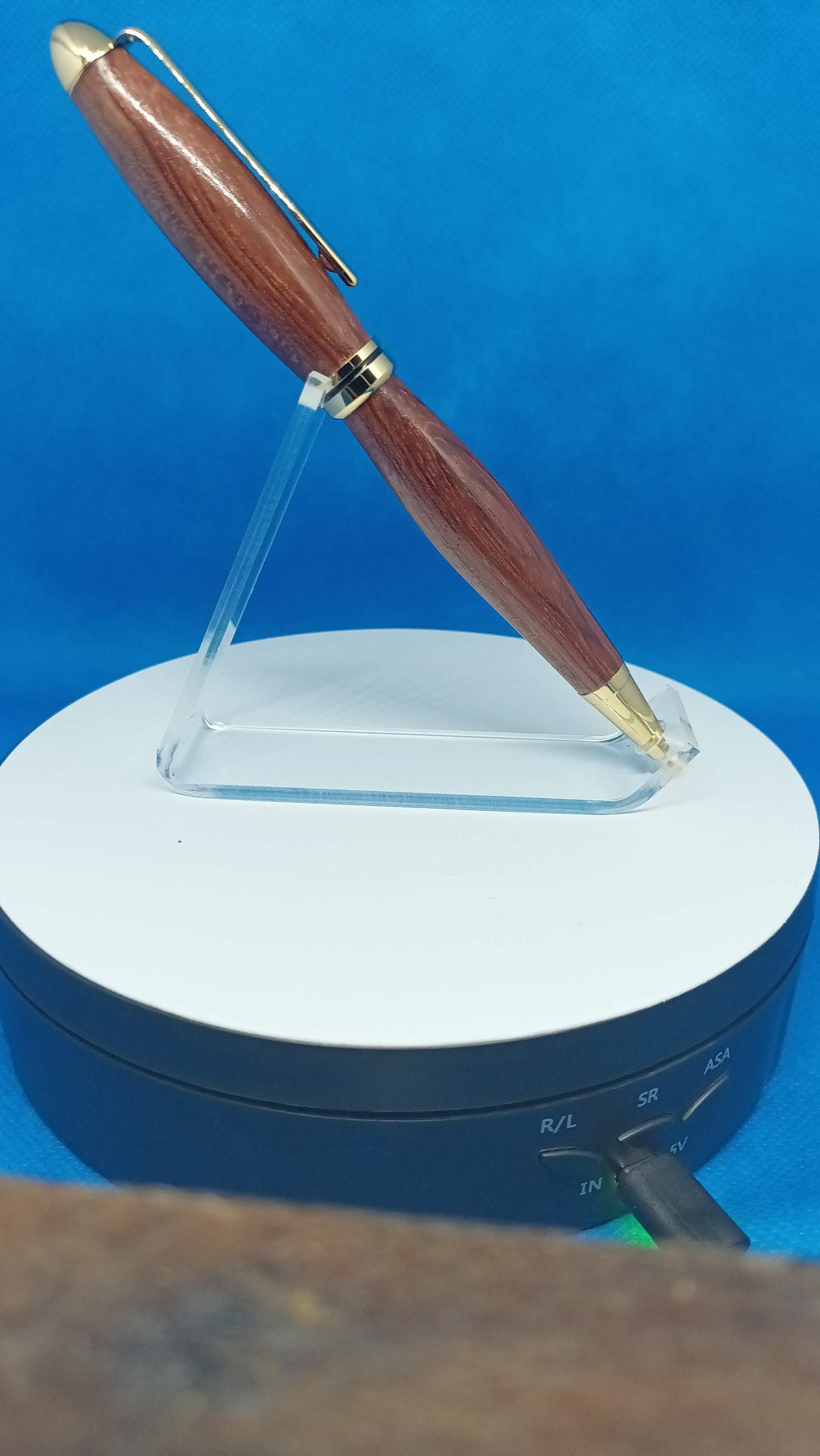 Twist Pen: Bolivian Rosewood with 24k Gold Accents