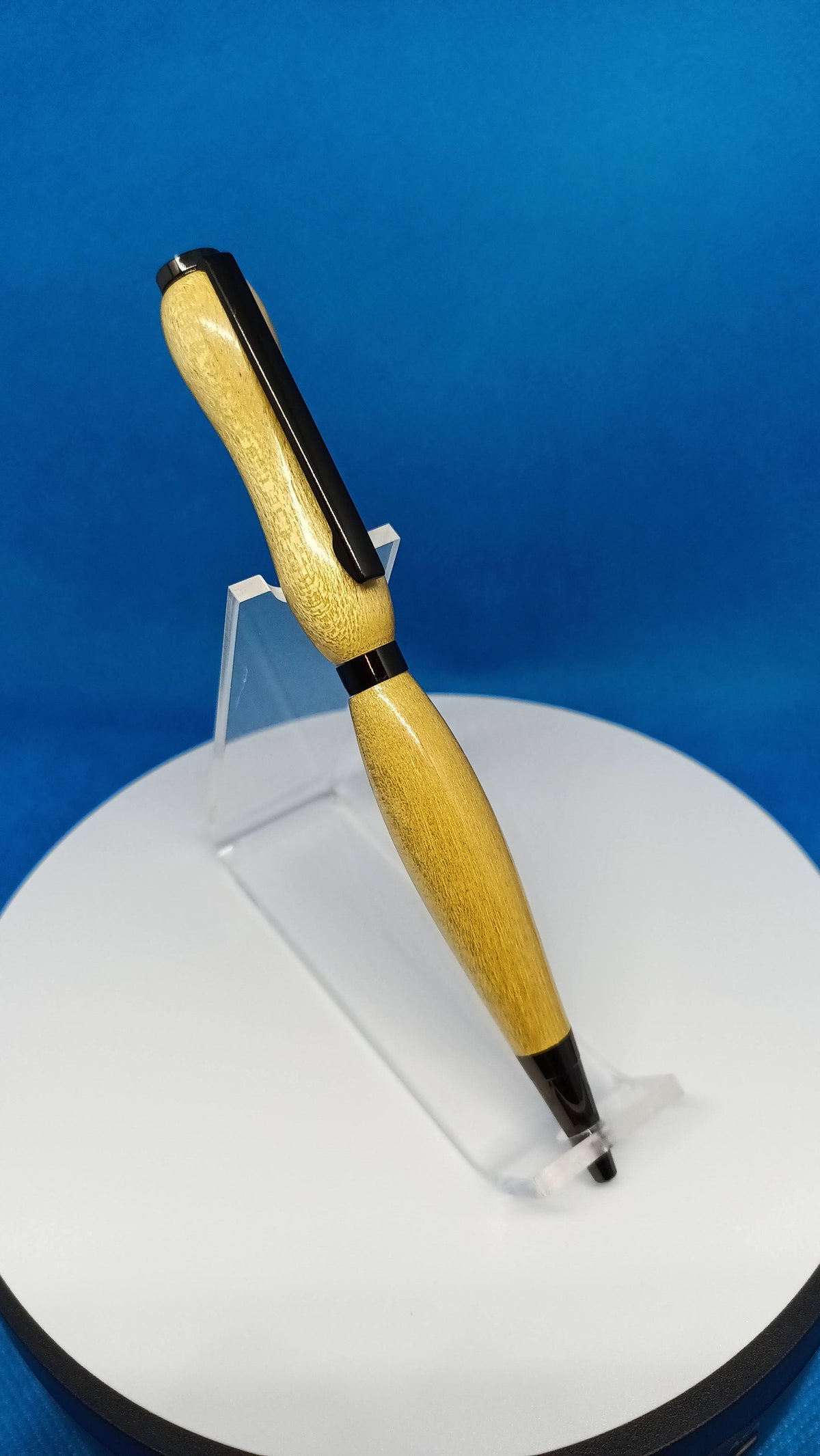 Twist Pen Yellow Heart