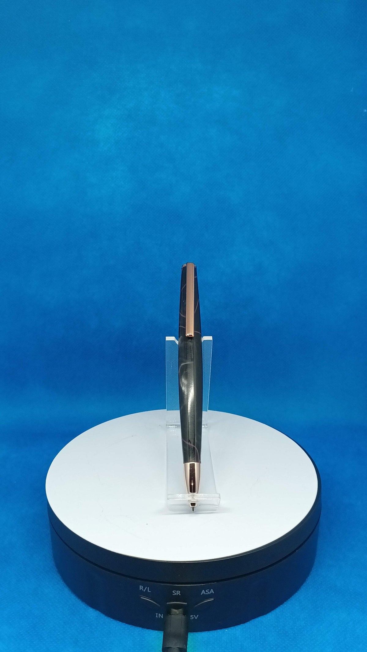 Acrylic Straight Twist Pen