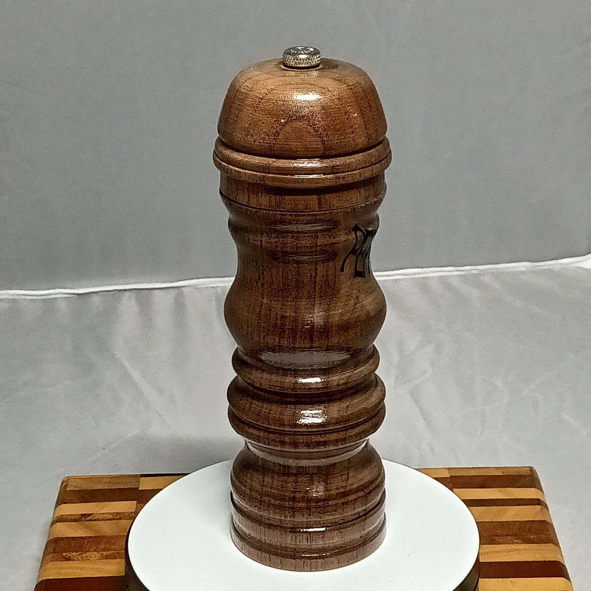 Walnut pepper grinder