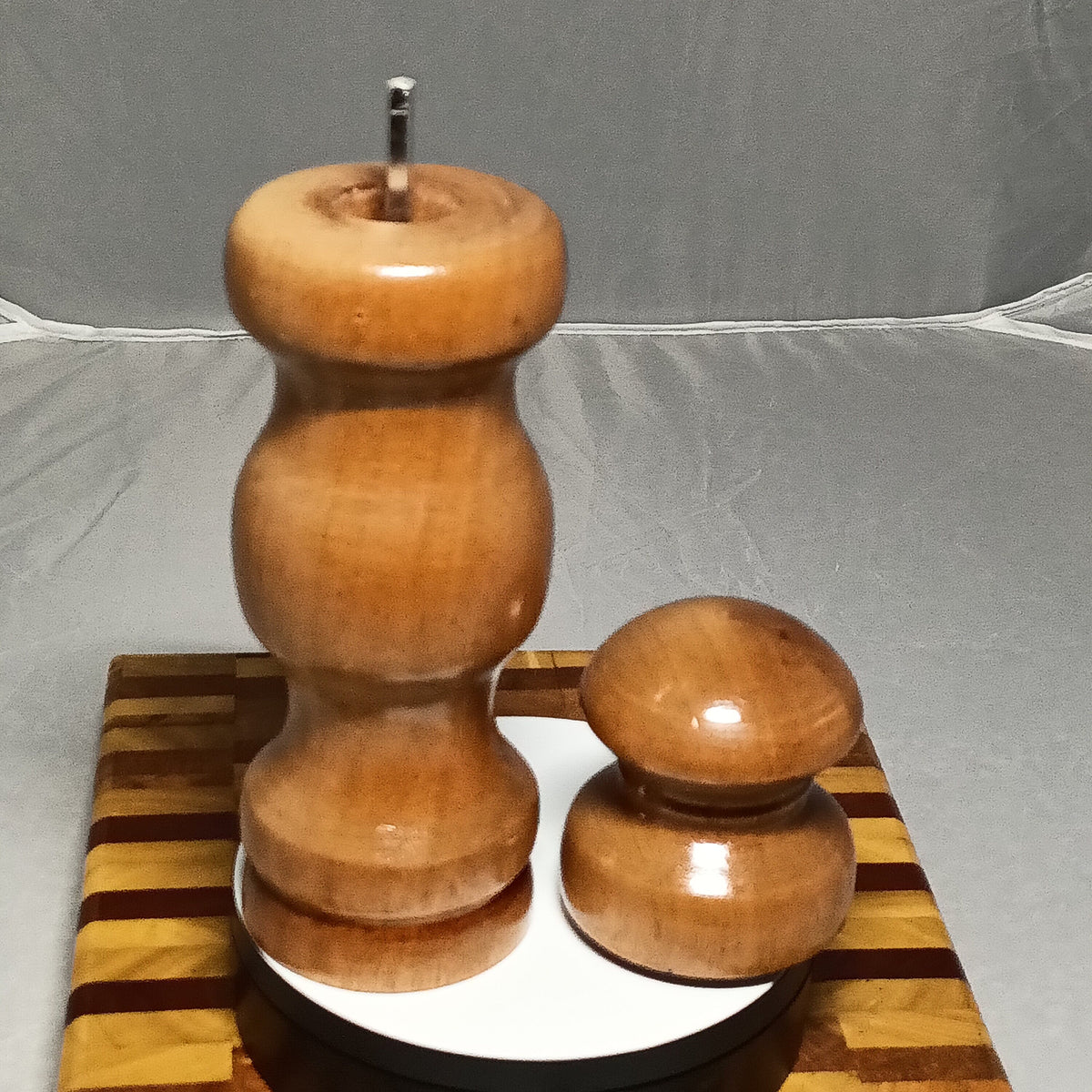 Mahogany wood Grinder 10"